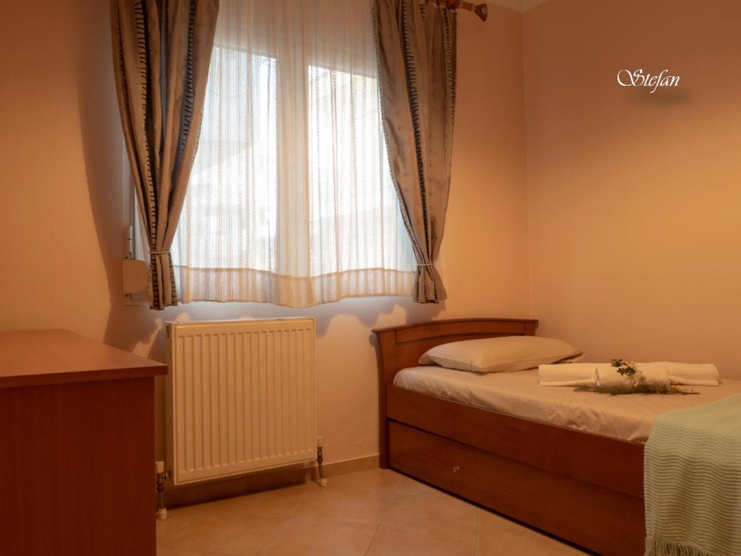 Stefan'S House Apartman Néa Péramos Kültér fotó